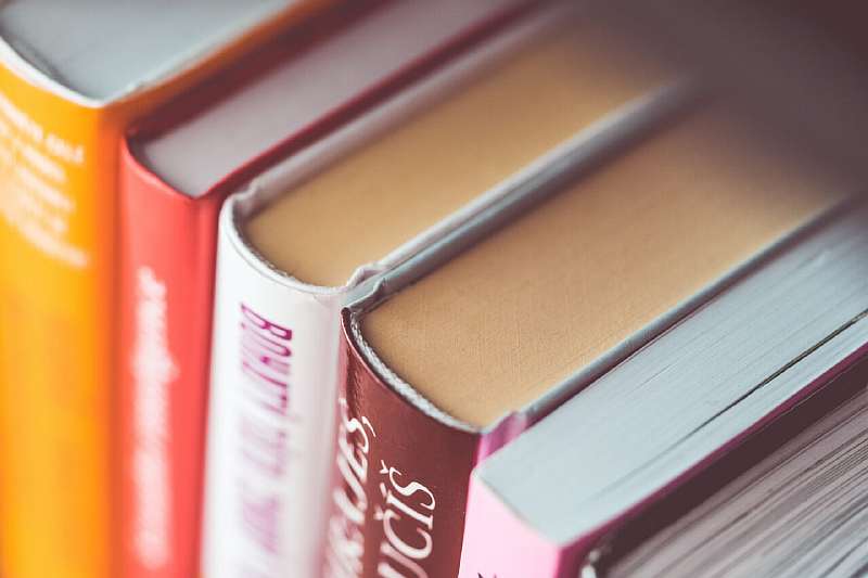Как открыть книжный магазин с нуля